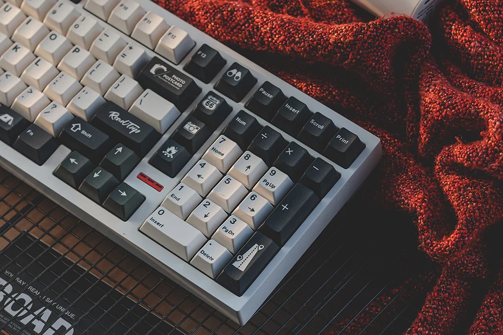 TUT Road Trip Dye Sub Keycap Set thick PBT Cherry Profile for keyboard 87 tkl 104 ansi xd64 bm60 xd68 xd84 BM87 BM65 - Image 4
